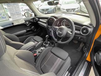 2014 Mini Cooper - Thumbnail