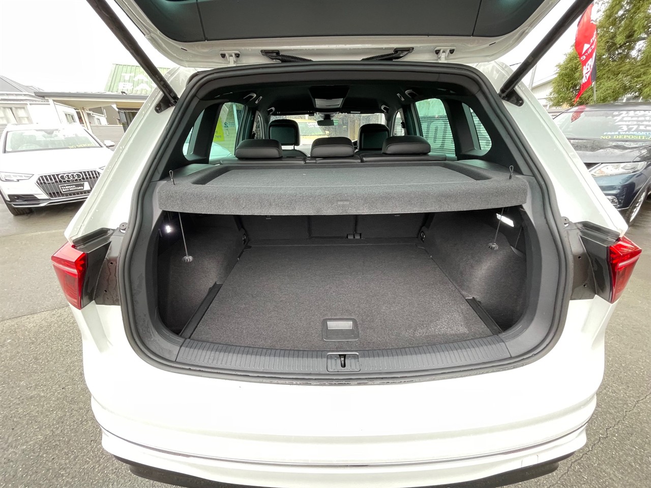 2023 Volkswagen Tiguan R