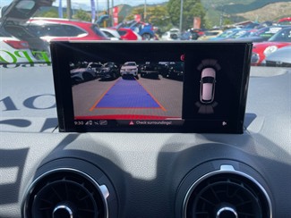2017 Audi Q2 - Thumbnail