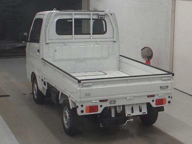 2025 Suzuki Carry