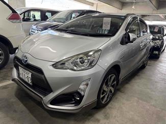 2015 Toyota Aqua - Thumbnail