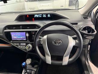 2015 Toyota Aqua - Thumbnail