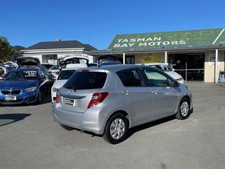 2016 Toyota Vitz - Thumbnail