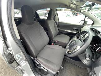 2016 Toyota Vitz - Thumbnail
