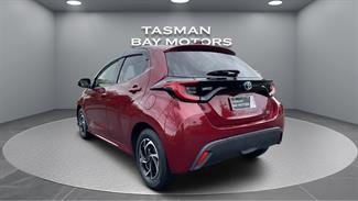 2021 Toyota Yaris - Thumbnail