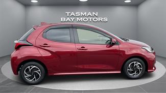 2021 Toyota Yaris - Thumbnail
