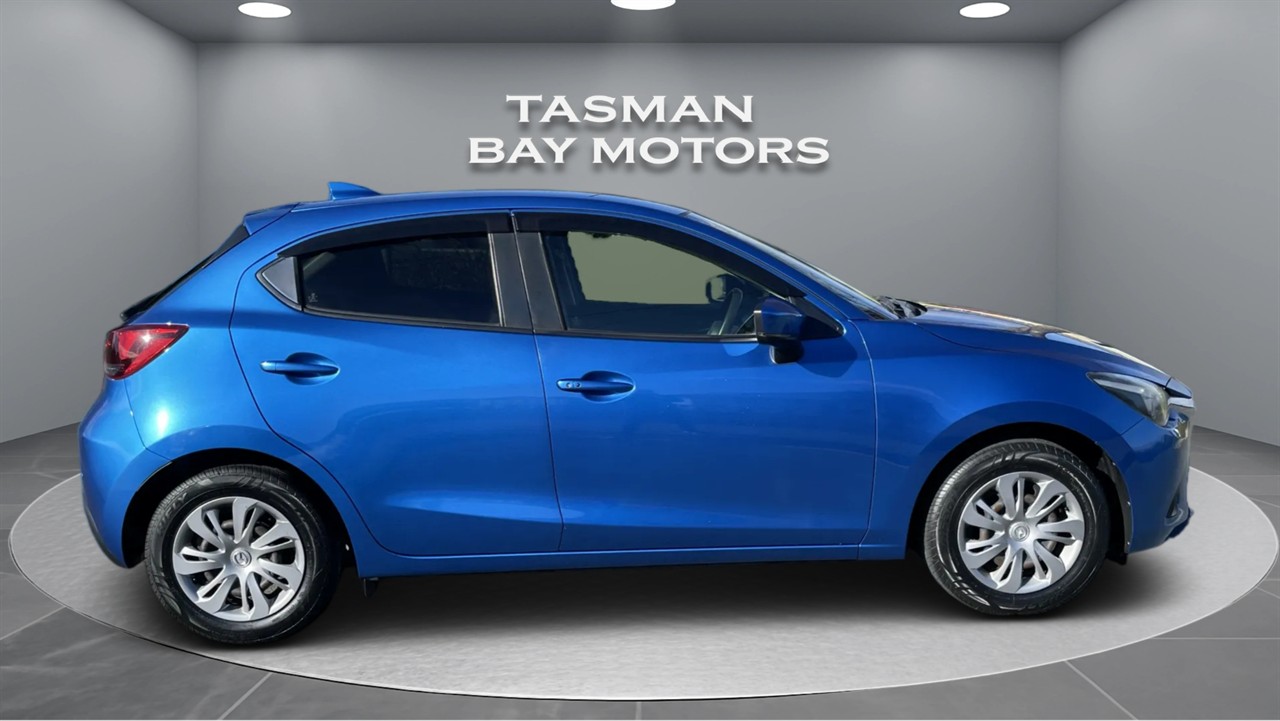 2017 Mazda Demio