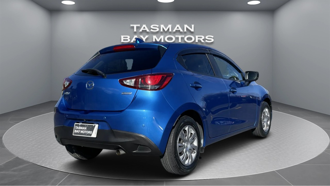 2017 Mazda Demio