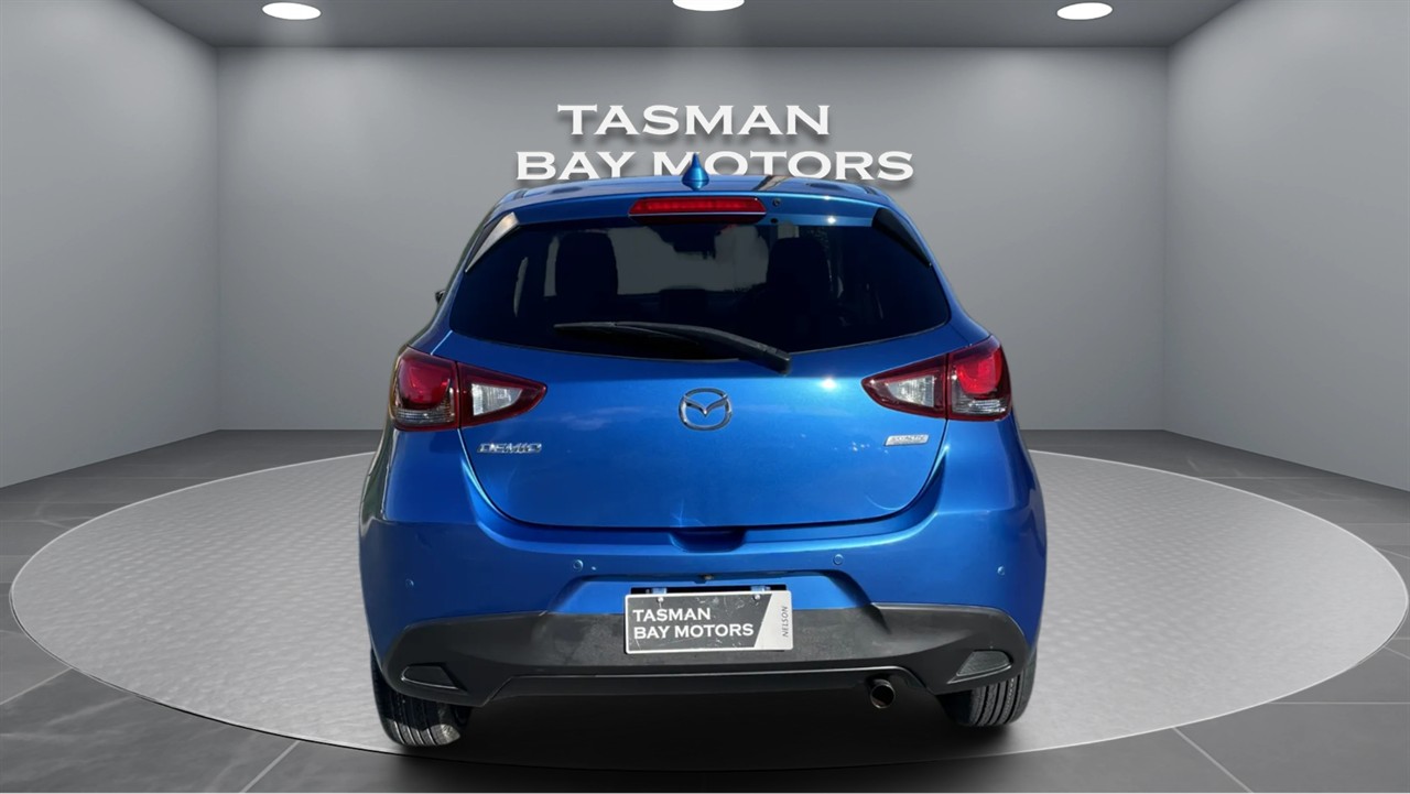 2017 Mazda Demio
