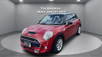 2015 Mini Cooper - Thumbnail