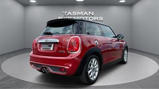 2015 Mini Cooper - Thumbnail