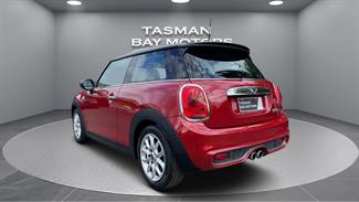 2015 Mini Cooper - Thumbnail