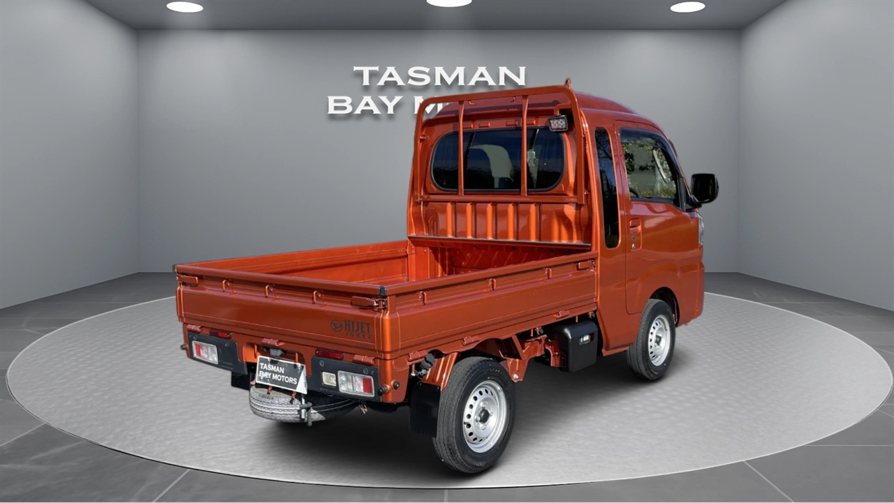 2022 Daihatsu HiJet
