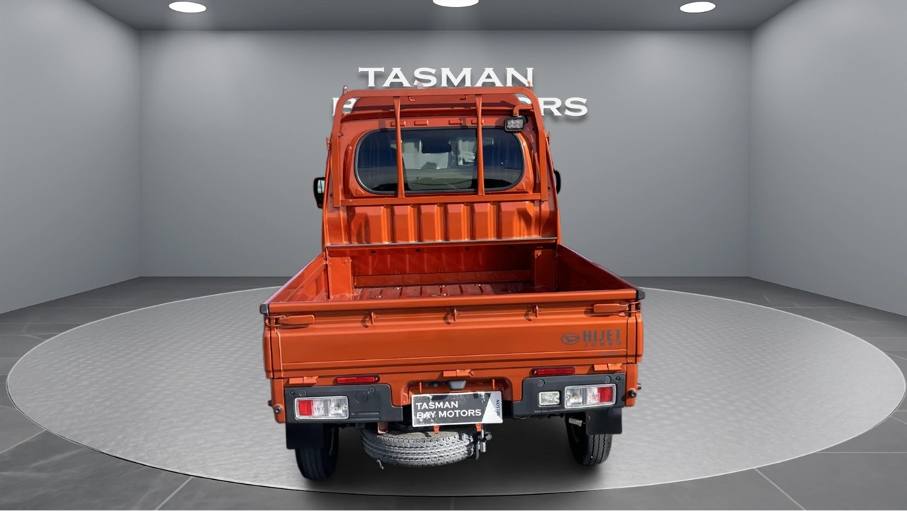 2022 Daihatsu HiJet