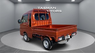 2022 Daihatsu HiJet - Thumbnail