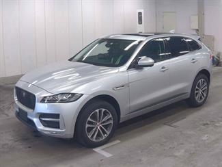 2017 Jaguar F-PACE - Thumbnail