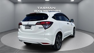 2017 Honda Vezel - Thumbnail