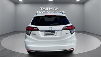 2017 Honda Vezel - Thumbnail