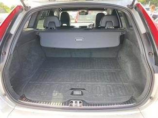 2015 Volvo XC60 - Thumbnail