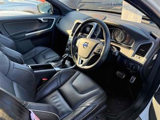 2015 Volvo XC60 - Thumbnail