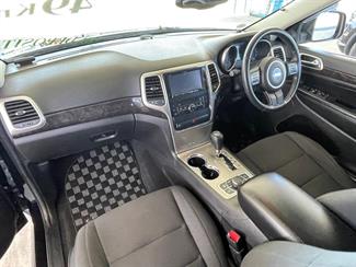 2013 Jeep Grand Cherokee - Thumbnail