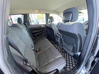 2013 Jeep Grand Cherokee - Thumbnail