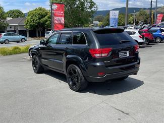 2013 Jeep Grand Cherokee - Thumbnail