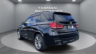 2018 BMW X5 - Thumbnail