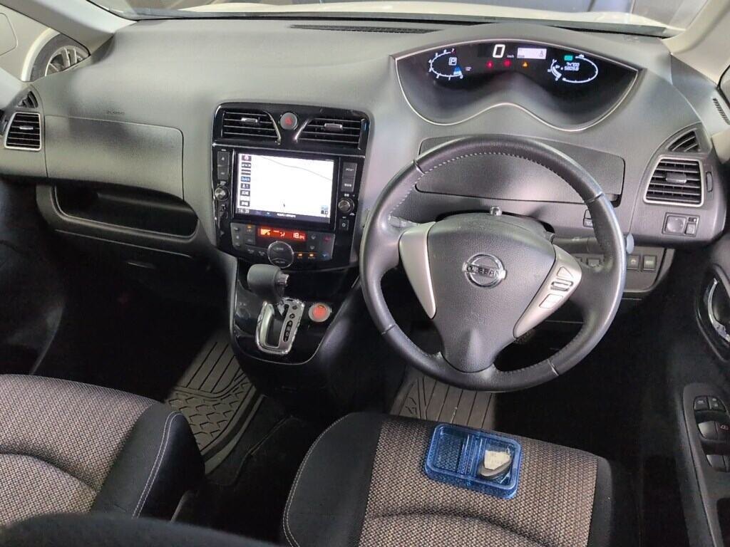 2015 Nissan Serena