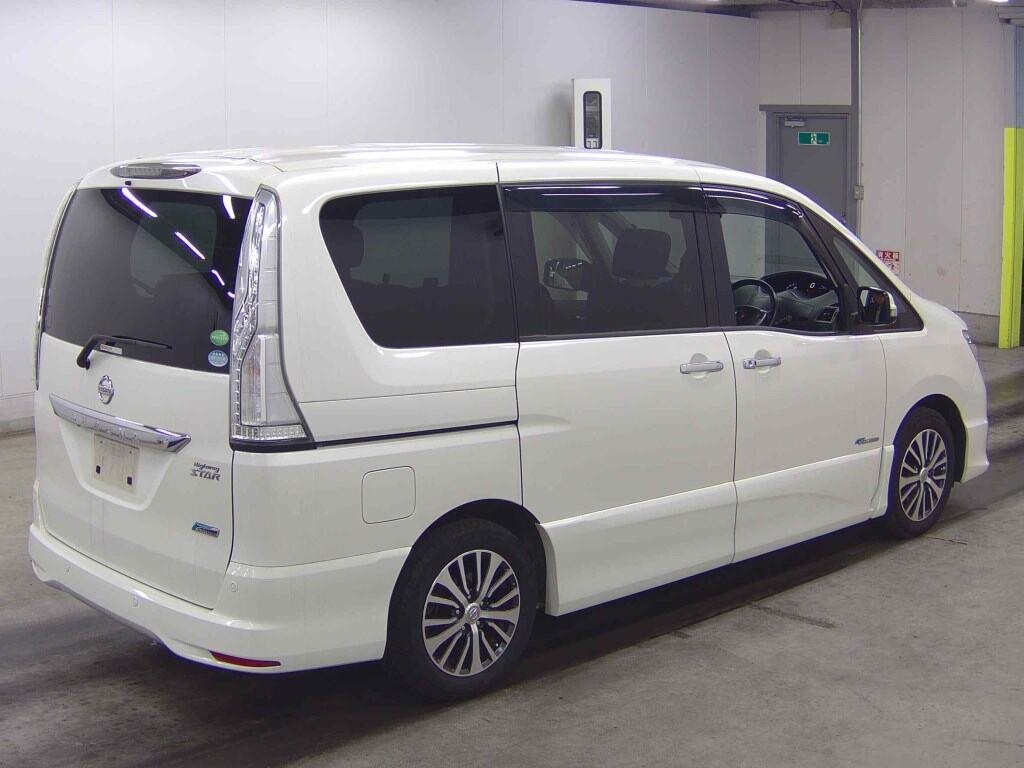2015 Nissan Serena