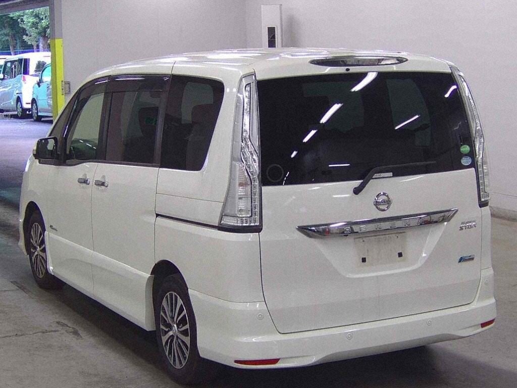 2015 Nissan Serena