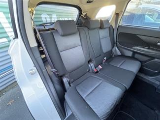 2015 Mitsubishi Outlander - Thumbnail
