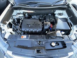 2015 Mitsubishi Outlander - Thumbnail