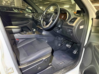 2016 Jeep Grand Cherokee - Thumbnail