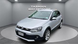 2017 Volkswagen Cross Polo - Thumbnail