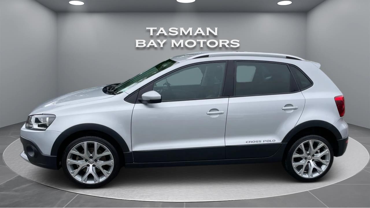 2017 Volkswagen Cross Polo