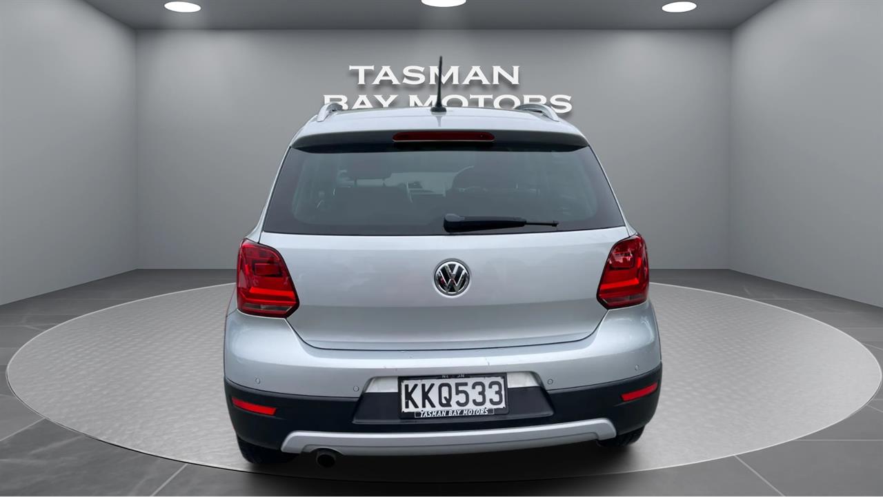 2017 Volkswagen Cross Polo