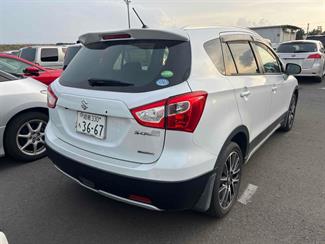 2015 Suzuki SX4 - Thumbnail
