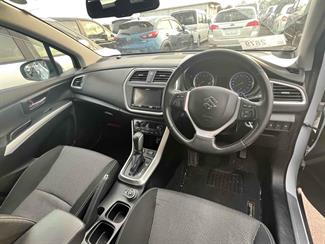 2015 Suzuki SX4 - Thumbnail