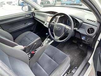 2015 Toyota Corolla - Thumbnail