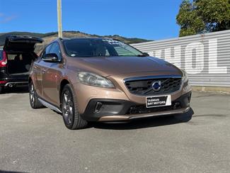 2013 Volvo V40 - Thumbnail