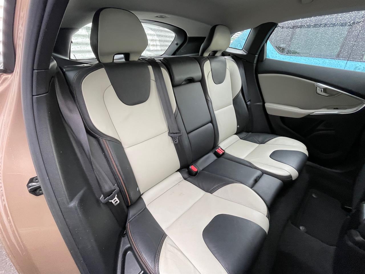 2013 Volvo V40