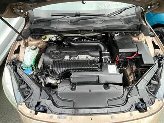 2013 Volvo V40 - Thumbnail