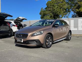 2013 Volvo V40 - Thumbnail