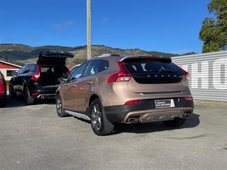 2013 Volvo V40 - Thumbnail