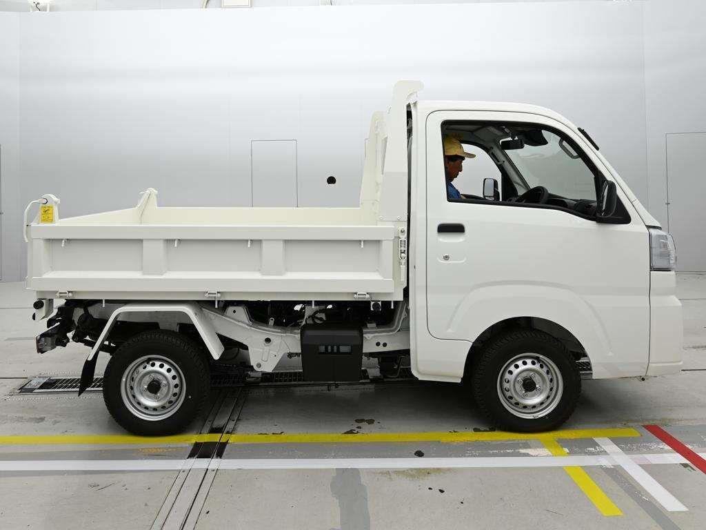 2025 Daihatsu HiJet