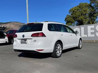 2014 Volkswagen Golf - Thumbnail