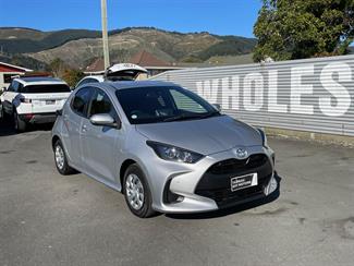 2020 Toyota Yaris - Thumbnail