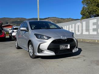 2020 Toyota Yaris - Thumbnail