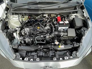 2020 Toyota Yaris - Thumbnail